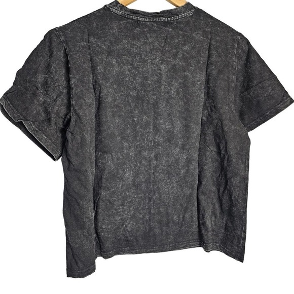 Kendall + Kylie Short Sleeve Short T-shirt Size Medium Be Kind Stone Washed - Picture 2 of 8